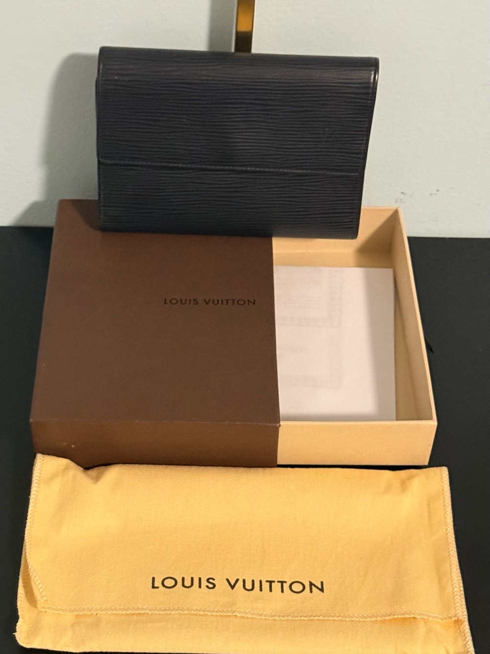 Louis Vuitton Black Epi Trifold Leather Wallet! Like New w/COA